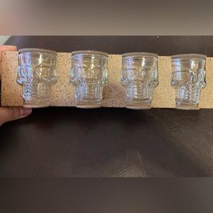Skull shot glasses 4 count 50 ml each